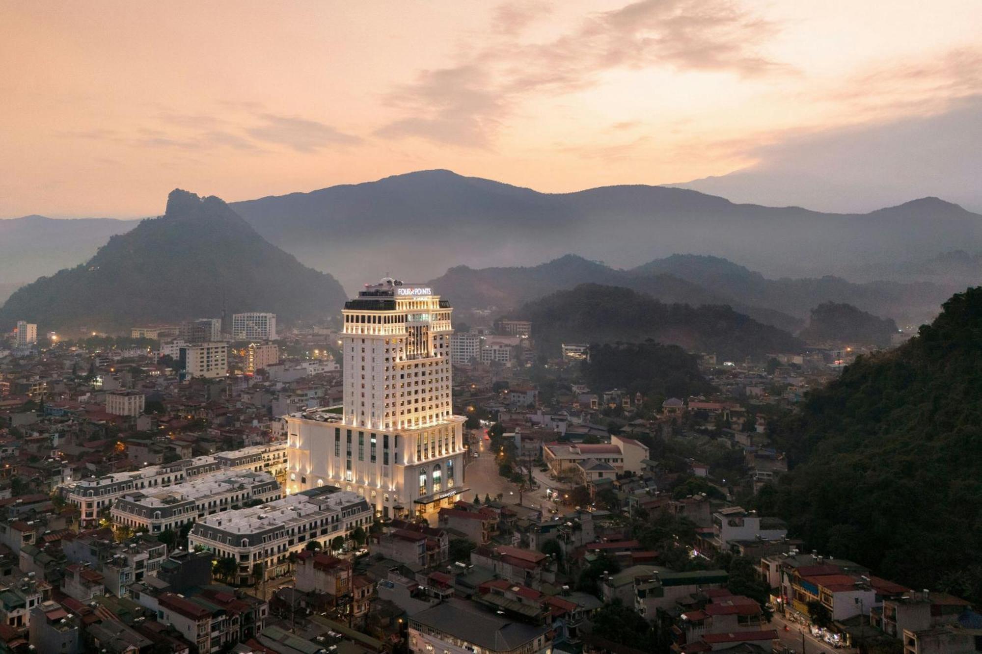 Four Points By Sheraton Ha Giang Exteriér fotografie